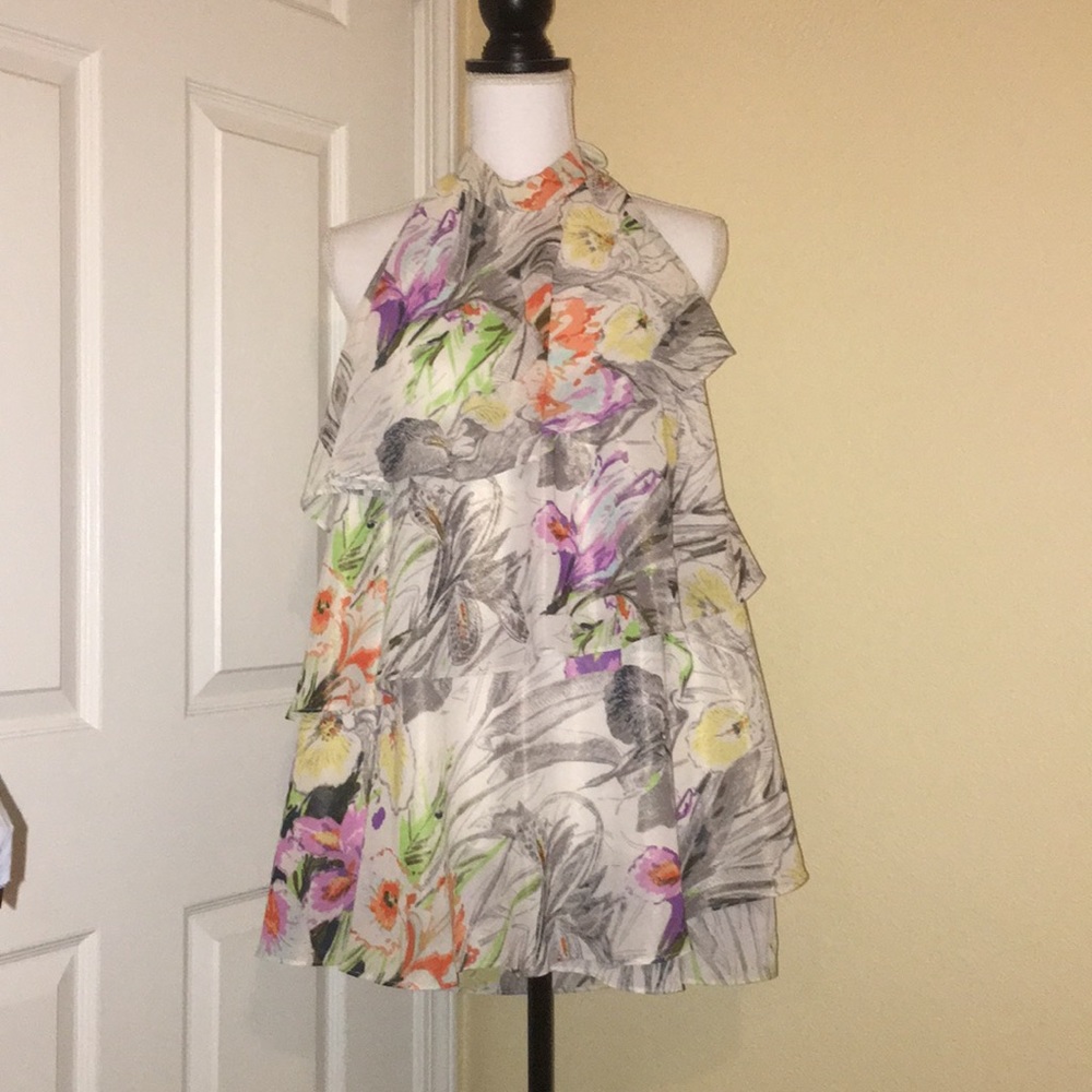 Floral plus size backless top. 18/20 Lane Bryant.